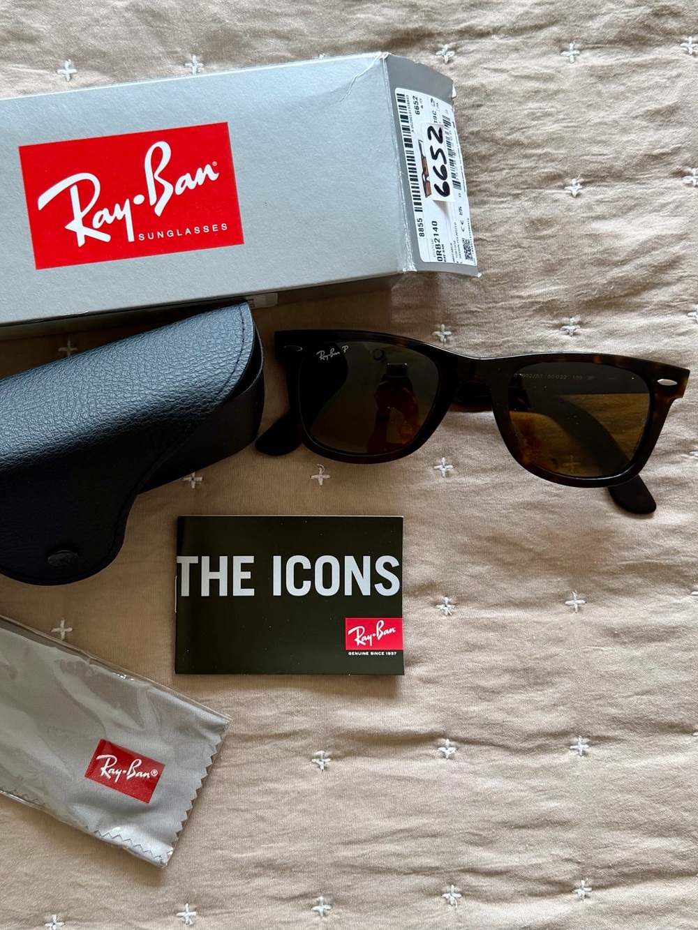 Ray-Ban wayfarer tortoise / brown polarized  sunglasses